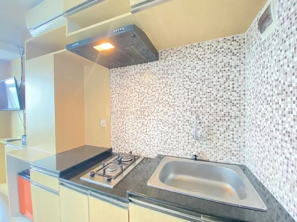 Quite 2Br Apartment Ac In Living Room At The Jarrdin Cihampelas