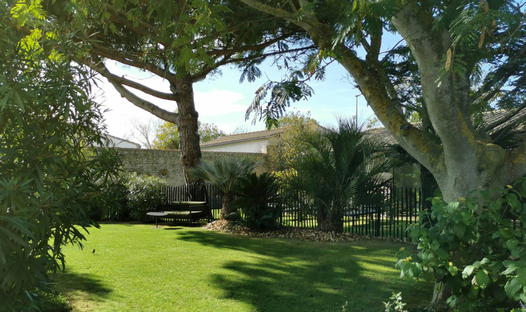 Le Clos Saint-Martin Hôtel & Spa
