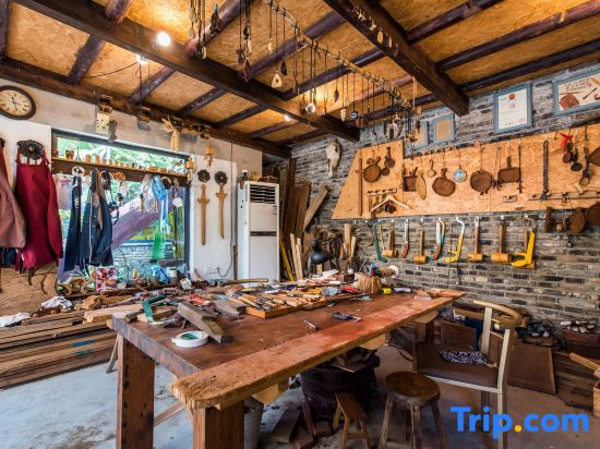 Suzhou Yangcheng Lake and the accompanying courtyard homestay