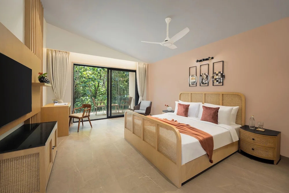 ELIVAAS Cloud 7 | 4 BHK Villa with Pvt Pool