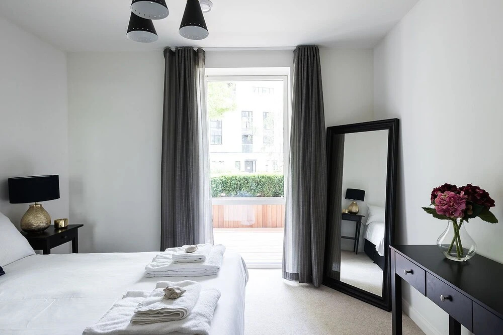 Stylish and modern 1 bedroom apartment near the O2