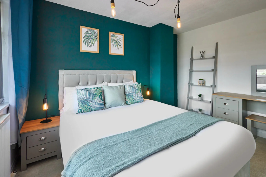 Host   Stay   Greenway House