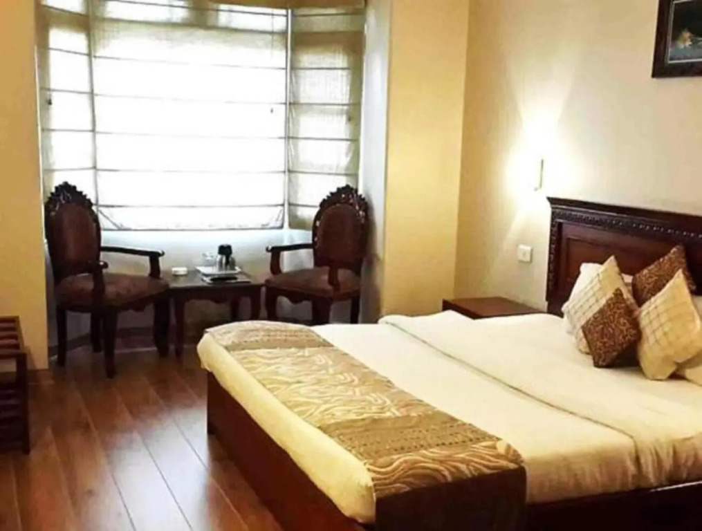 Wingait Inn - Hotel Near The Mall Road