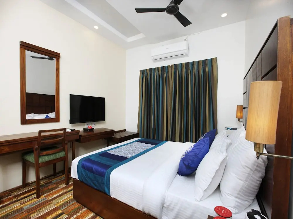 OYO 13302 Hotel Ashvattha