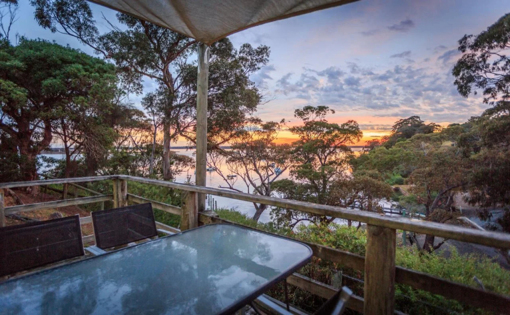 Jetty Road Retreat