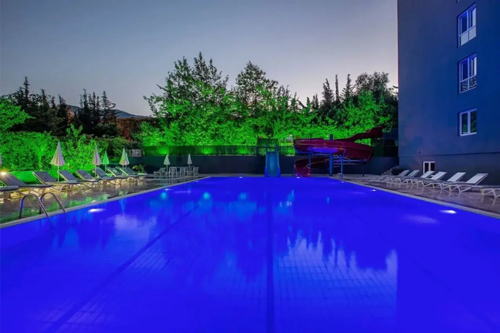 Grand Alisa Hotel
