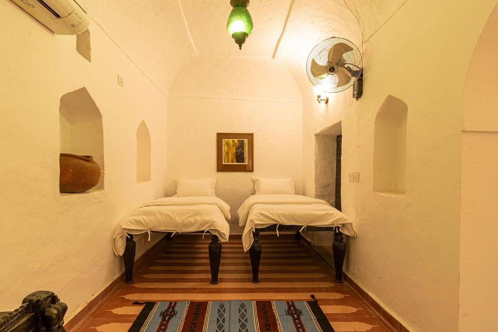 Stay Vista at Khohar Haveli 18th Century Palace with Modern Amenities