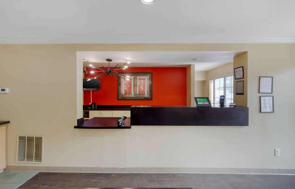 Extended Stay America Select Suites - Raleigh - RTP - 4610 Miami Blvd
