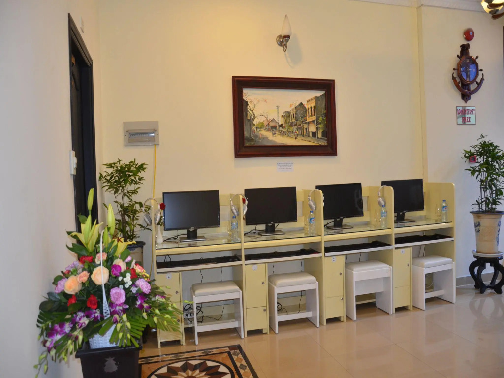 Bach Ma Hotel