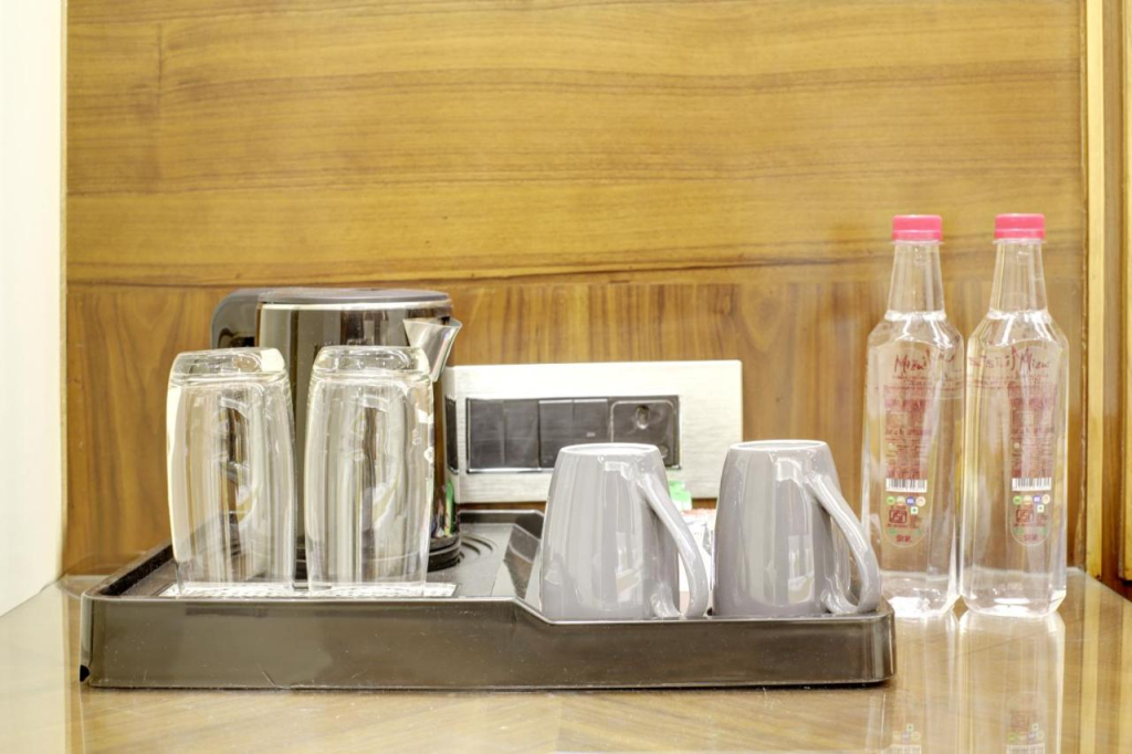 OYO 11325 Hotel Superb
