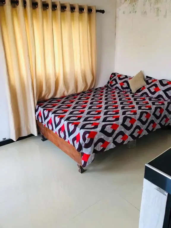 Akee Guest