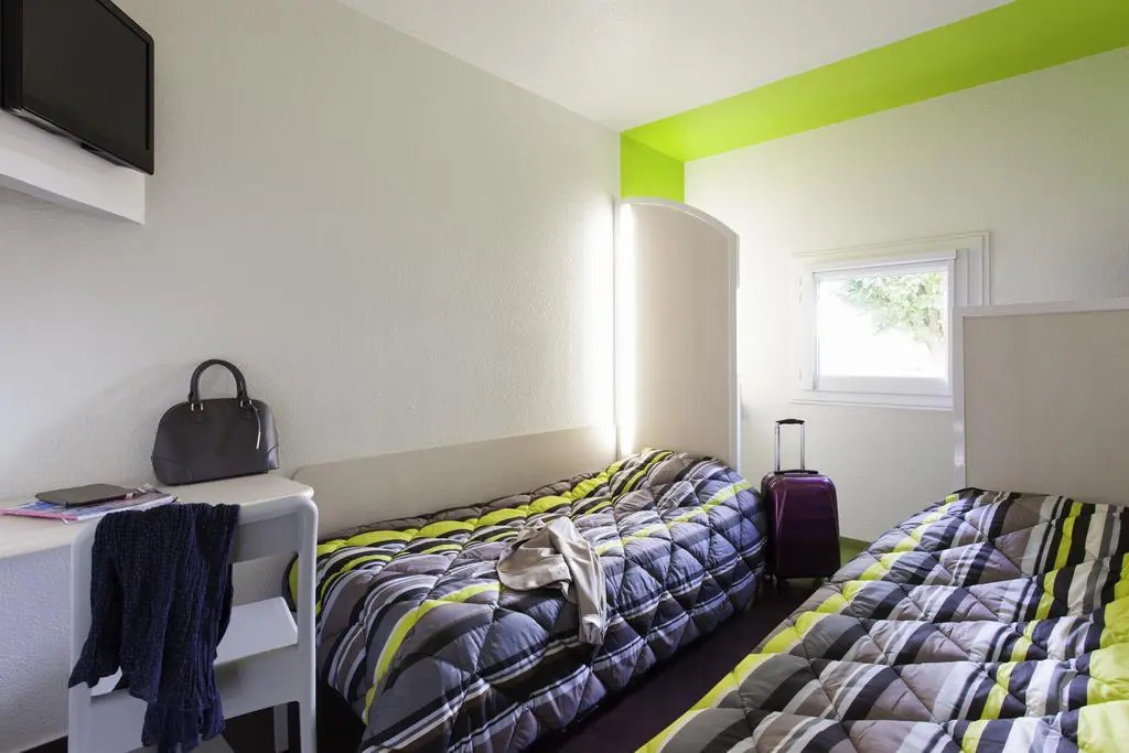 hotelF1 Aulnay Garonor A1
