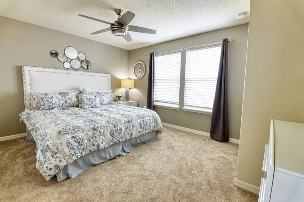 Get Away At Windsor Island Resort 5 Bedroom Home by Redawning
