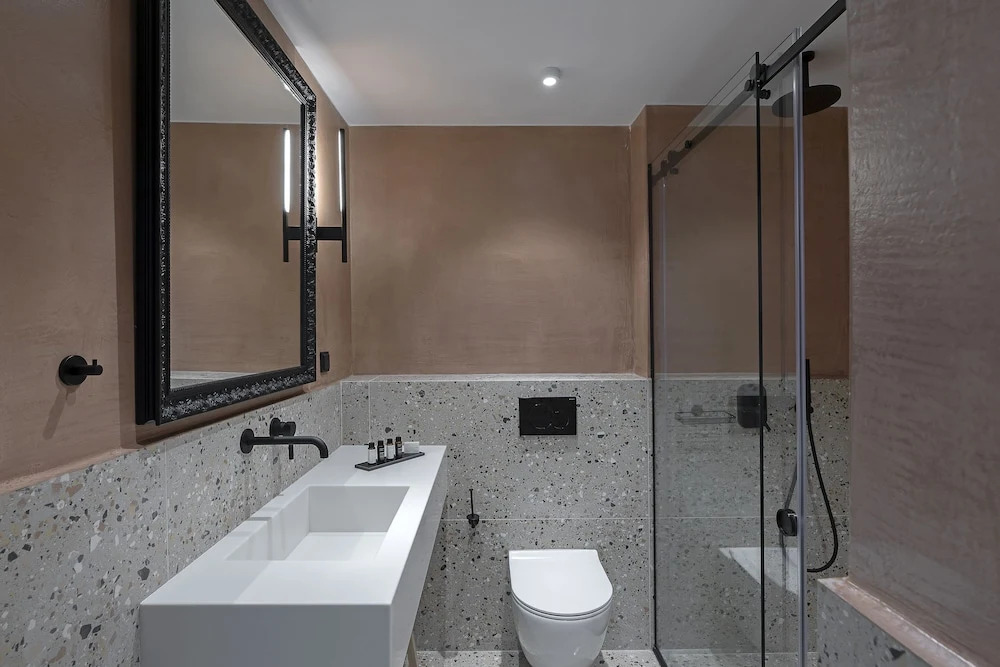 The Athenians Art Apartments