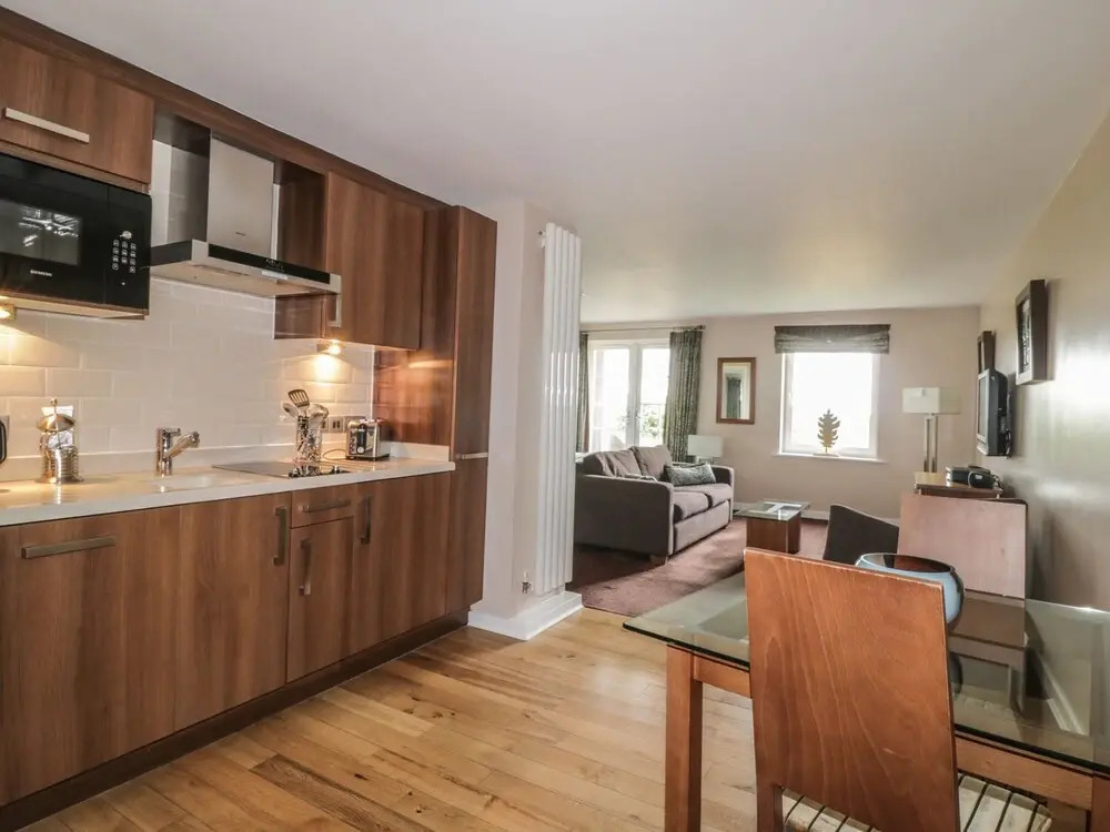 Apartment 8