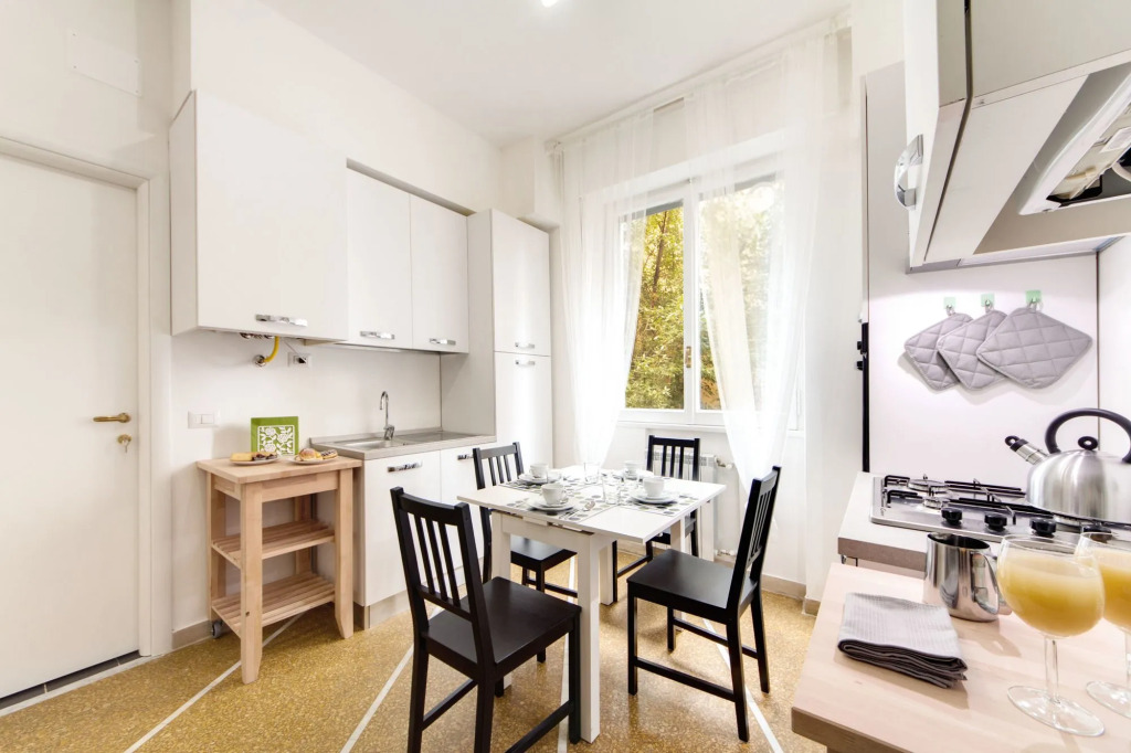 Vatican Mirum Apartment