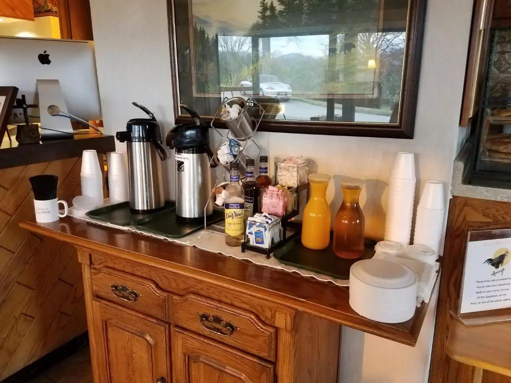 Highland Manor Inn