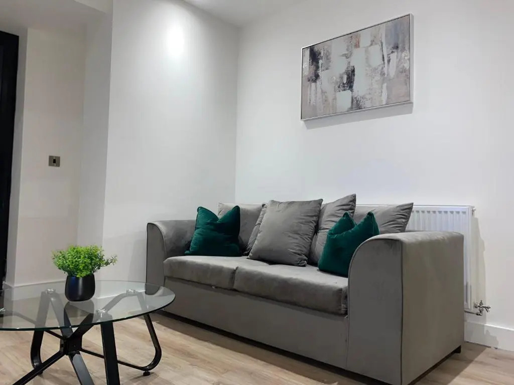 Roomotel - Broadoaks Apartments