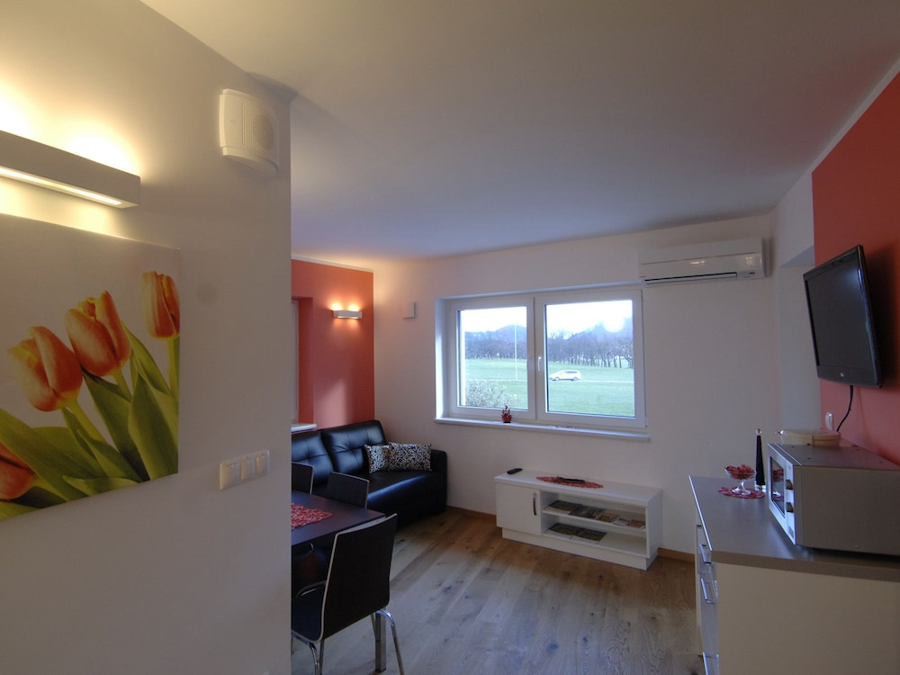 Apartments & Wellness Skok