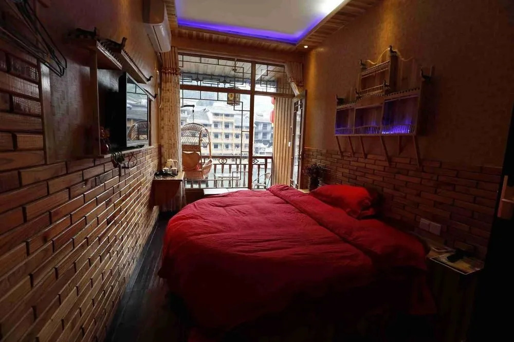 Fengcheng Qiangufengqing Hotel