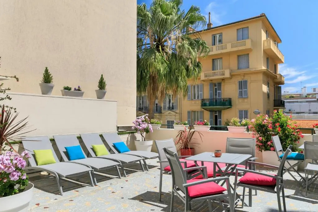 Hôtel Locarno Nice