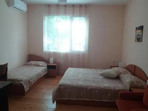 Minchevi Guest House