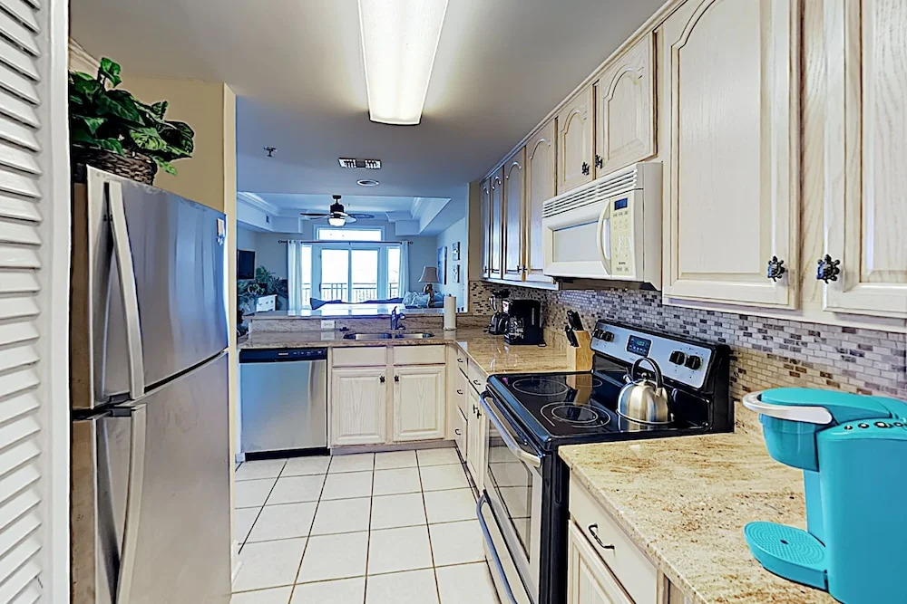 New Listing! Beachside W/ Bay Views & Pool 2 Bedroom Condo