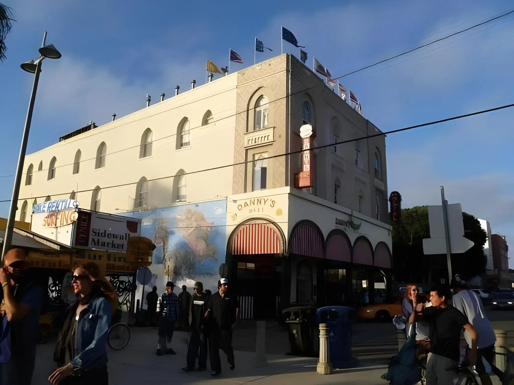Samesun Venice Beach Hotel & Hostel