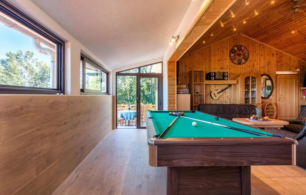 Beautiful Home in Marcana With Wifi and 4 Bedrooms