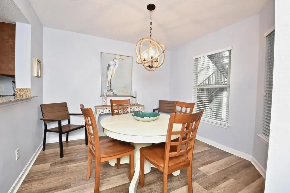 Modern and Beachy Second Floor Walk to Beach