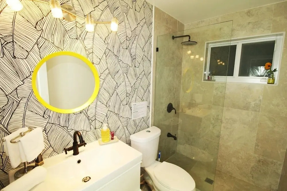 3BR 2BA Coral Terrace House by ASVR-2530
