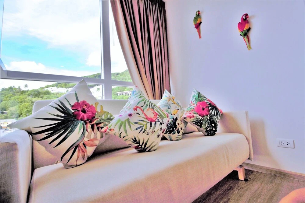 OZONE Renovated Studio With an Incredible View