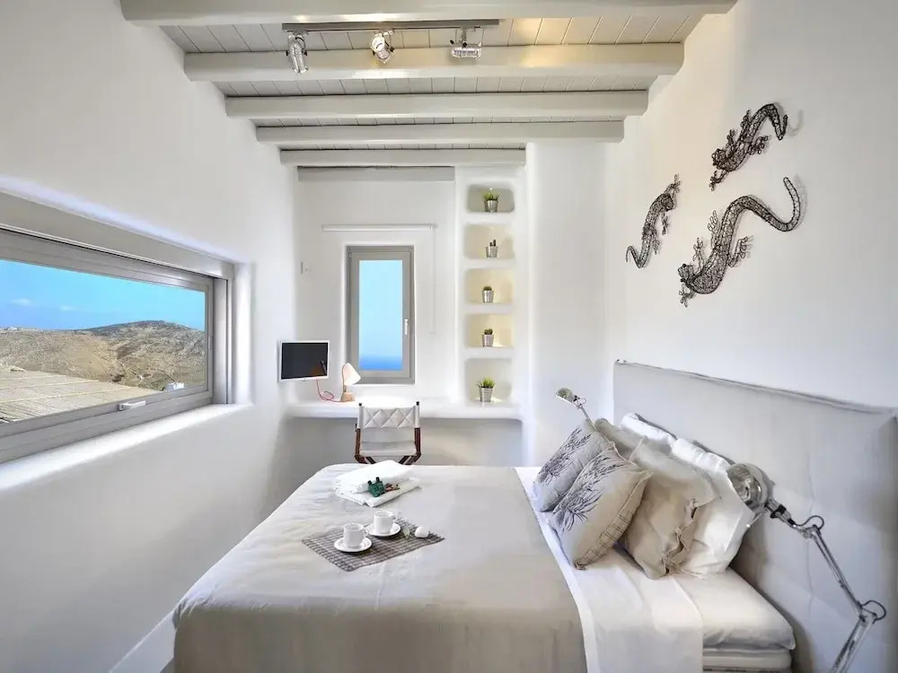 Coastal Retreat With Wellness