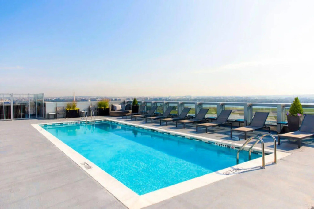 Global Luxury Suites at Crystal City