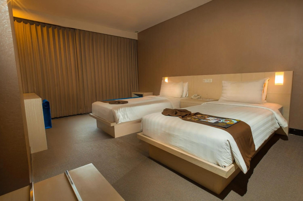 Royal Regantris Cendana