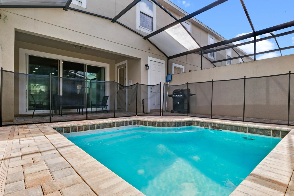 3 Bedrooms 35 Bathrooms Solara 1564 Cp