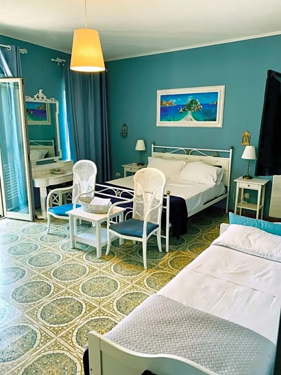 B&B A Due Passi Dal Mare