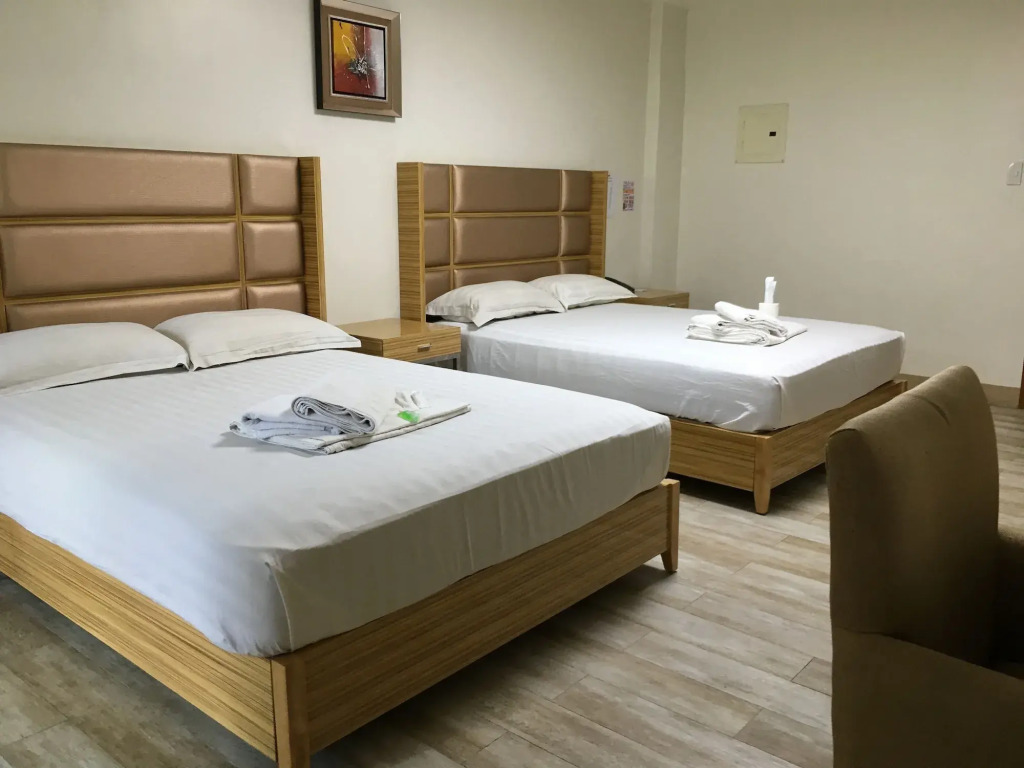 Meaco Royal Hotel - Valenzuela