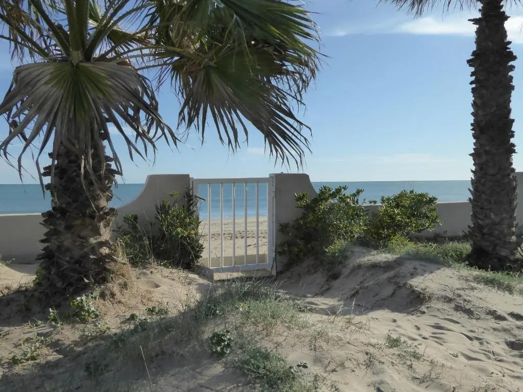 Beach House Villa Roca