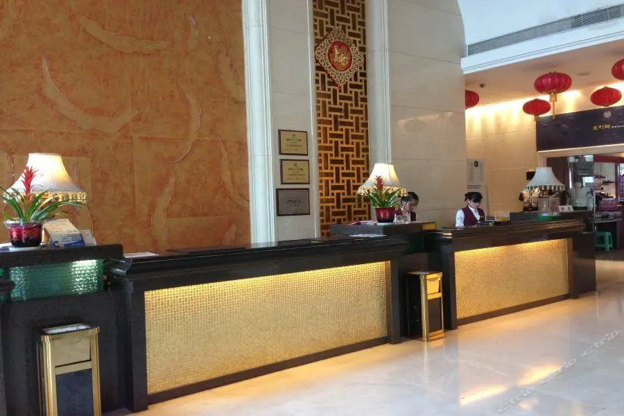 Royal Century Hotel