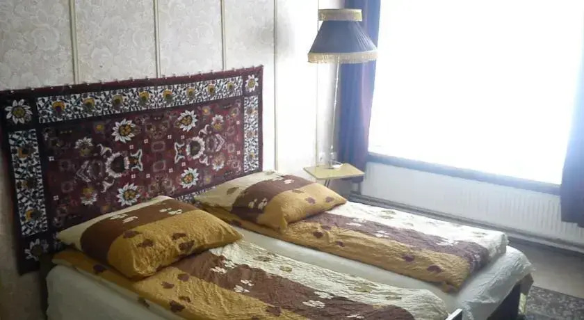 Guest House & Apartment Nabucco with Mountain View