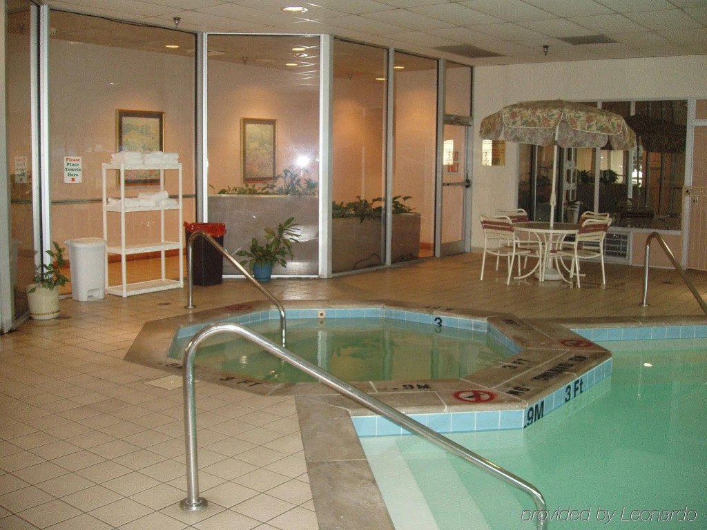 Clarion Pointe Hopkinsville near The Bruce Convention Center