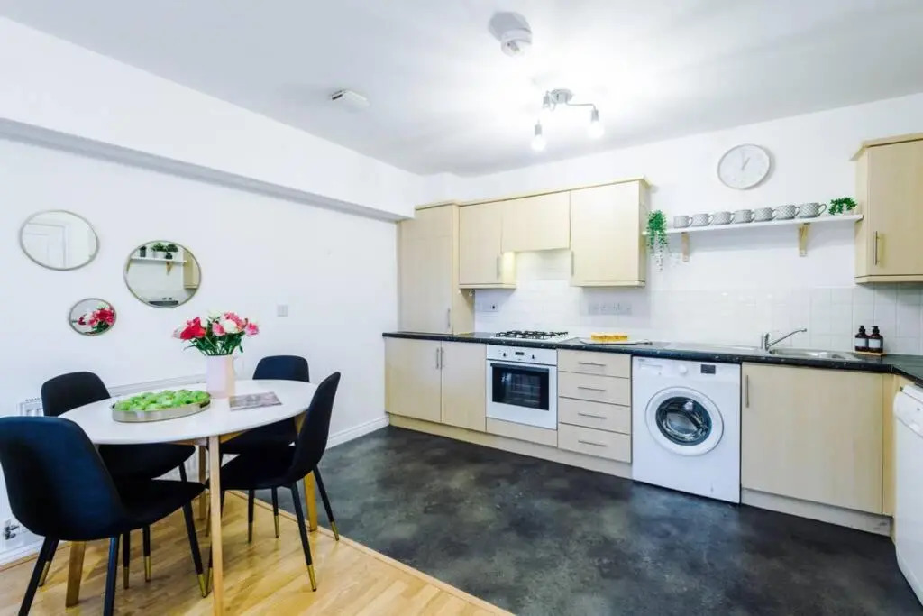 Paladine Place Serviced Apartment Coventry