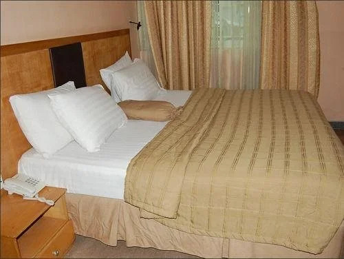 Summit Villas Suites & Apartment