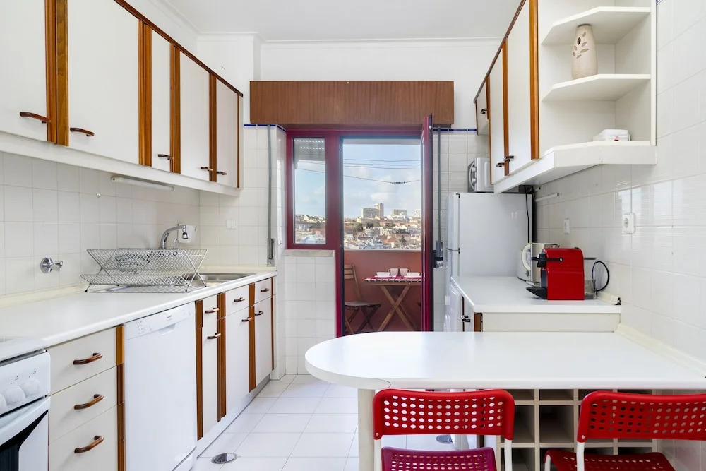 Damasceno Large Apartment