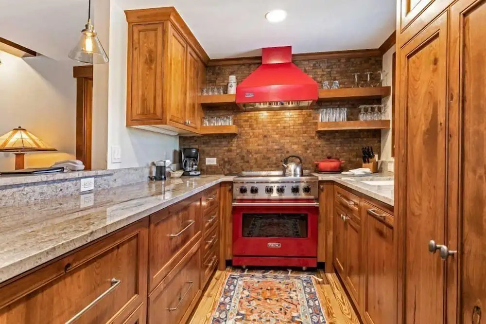 2 Bedroom Antlers Vacation Rental With Incredible Slopeside Views And Just A Short Walk To Gondola And Lionshead Village