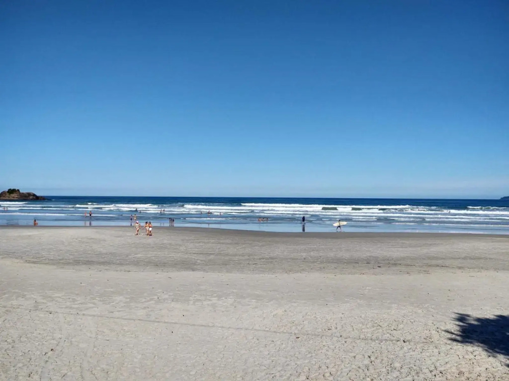 Apartamento Ubatuba - Praia grande - 250m da Praia