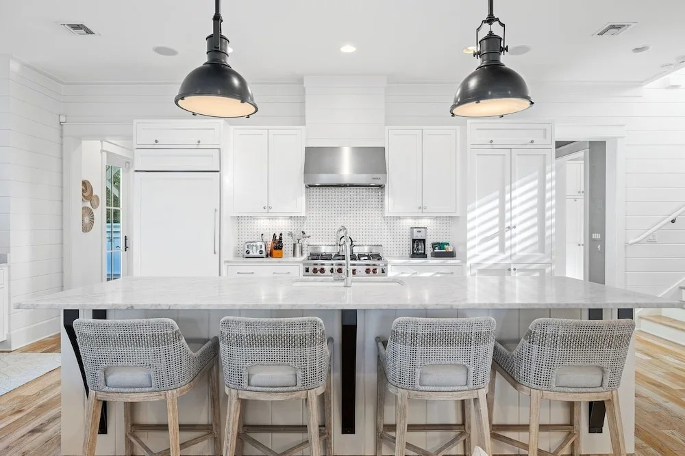 107 Sunflower Street 5 Bedroom Home by RedAwning