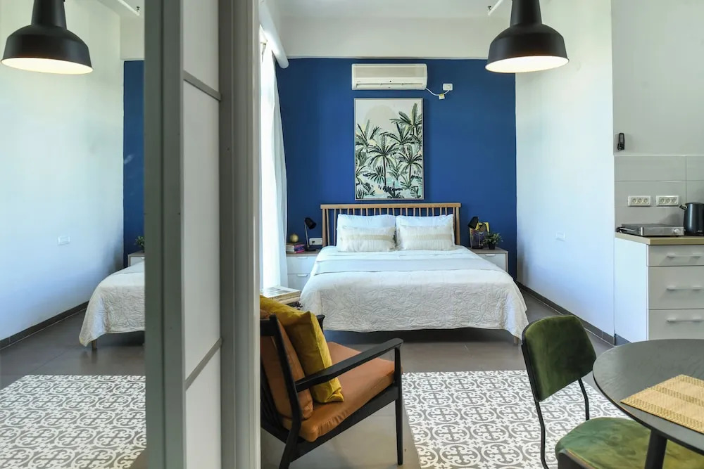 Printhouse Boutique STU 8 by Sea N' Rent