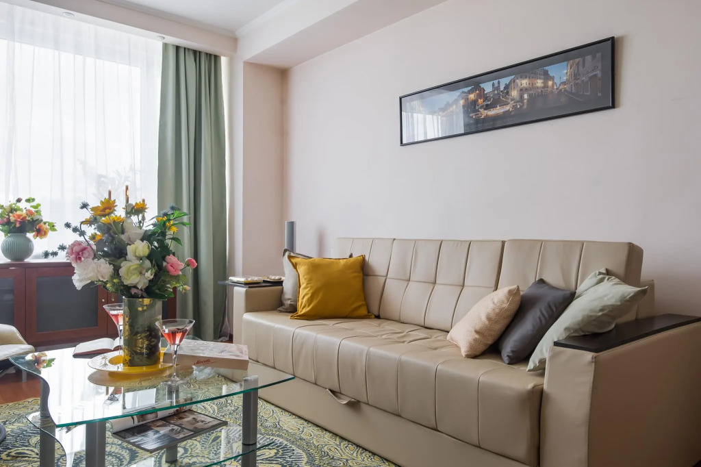 GMApartments (ДжиЭмАпартментс) на улице Новый Арбат 22